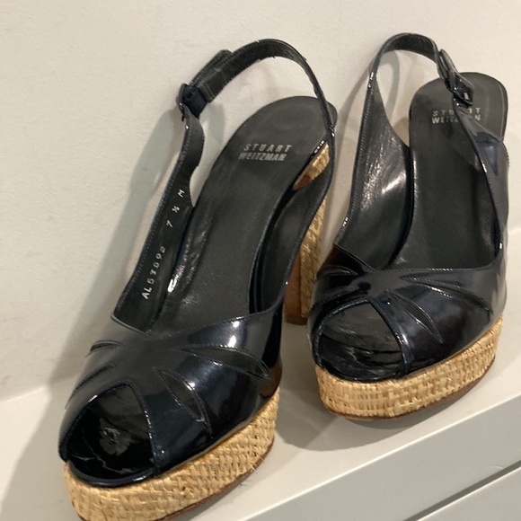 STUART Weitzman Black heels Size 7.5 patent leather peep toe - Picture 4 of 15